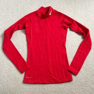 NWOT Nike thermal shirt